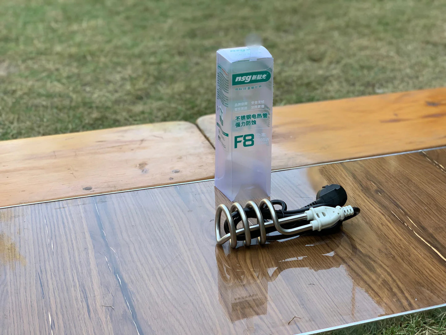 "Electric Water Heating Rod – Suitable for Heating Water in Containers Such as Buckets, Basins, Bathtubs, Small Inflatable Pools, and More."